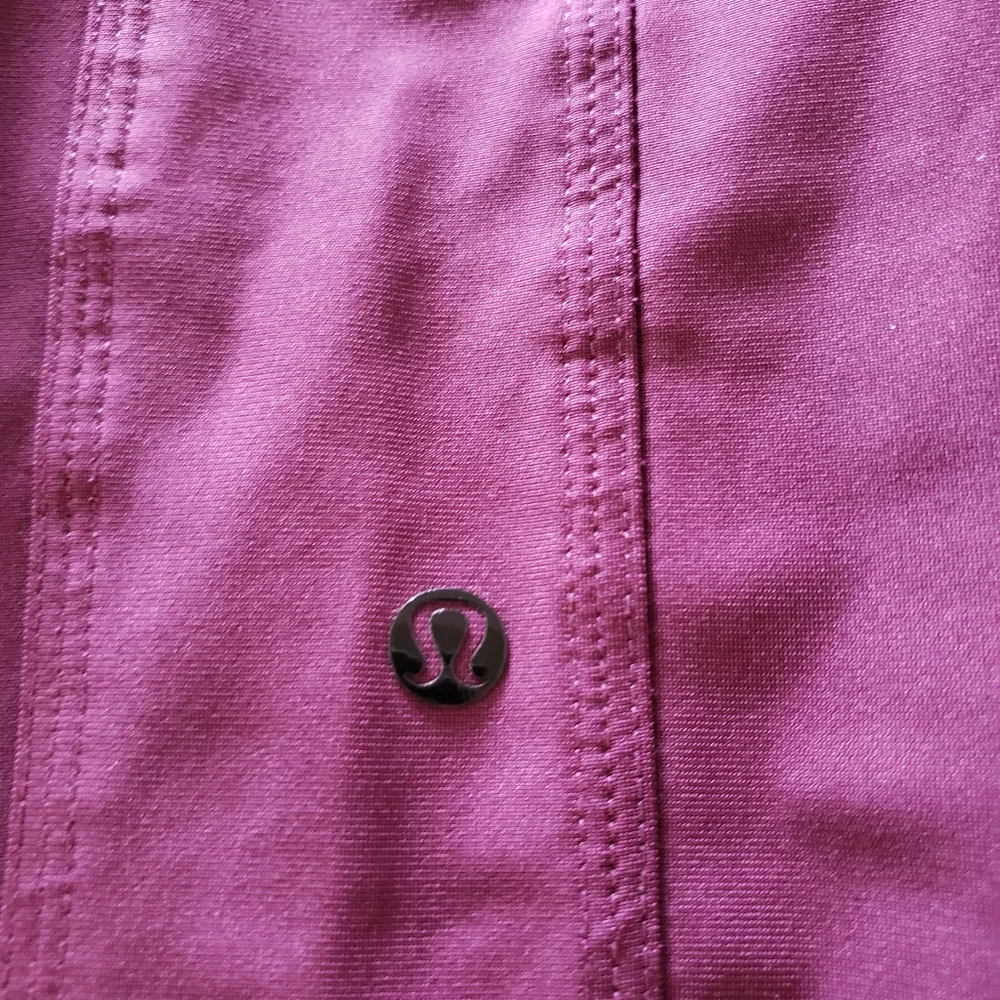 Lululemon - Picture 6 of 10